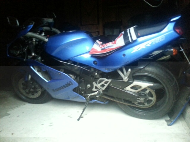 ZXR 750 J