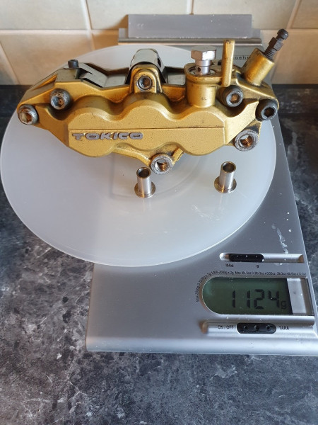 Bremssattel mit Belägen und Adaptern