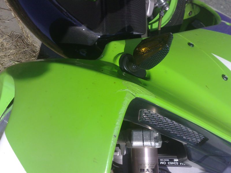 motorrad2front licht kanzel beschädigt.jpg